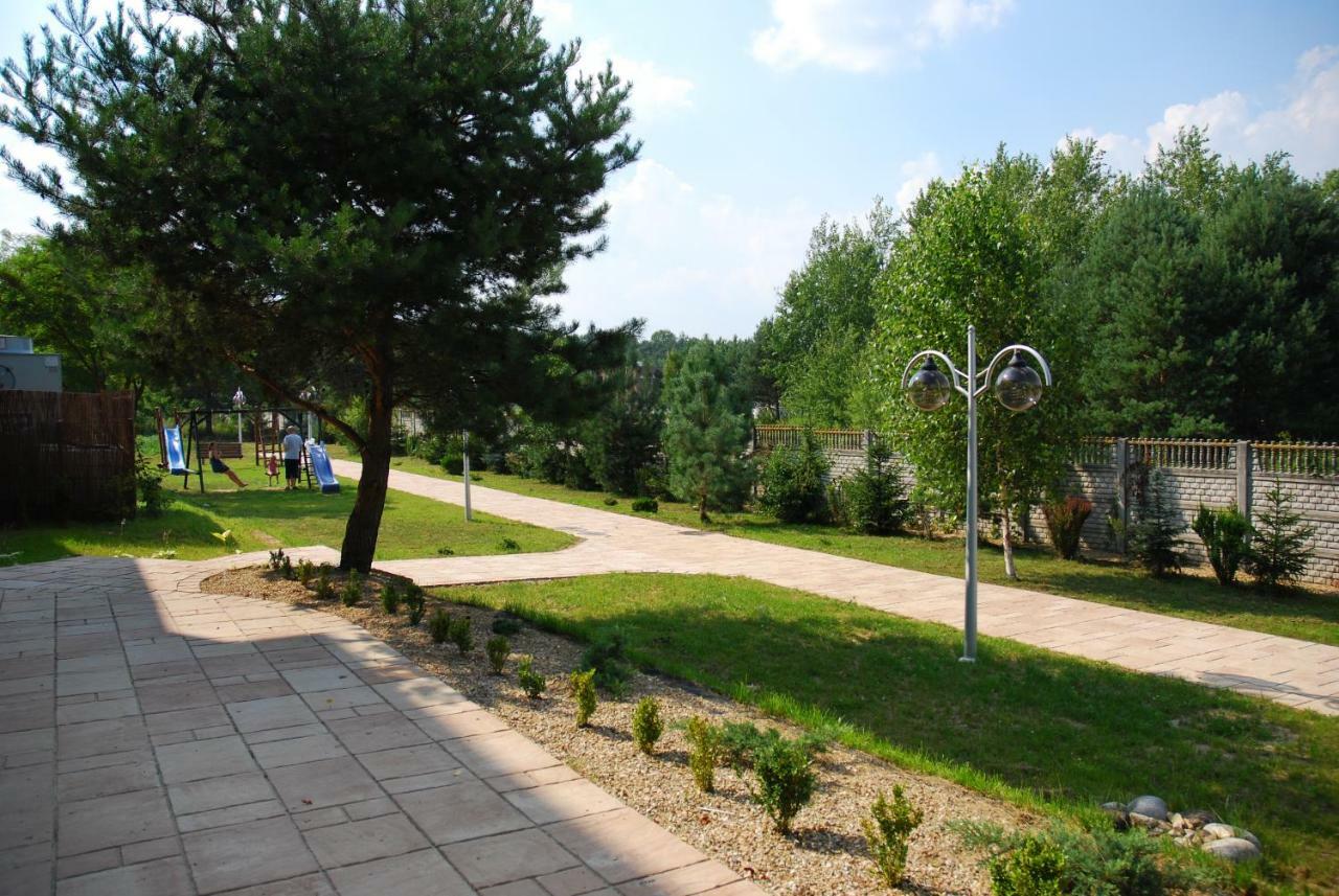 Hotel Dyminy Kielce Eksteriør bilde